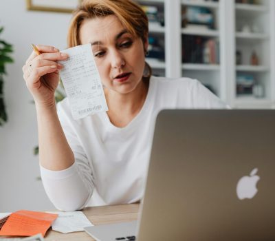 pexels-karola-g-5900081